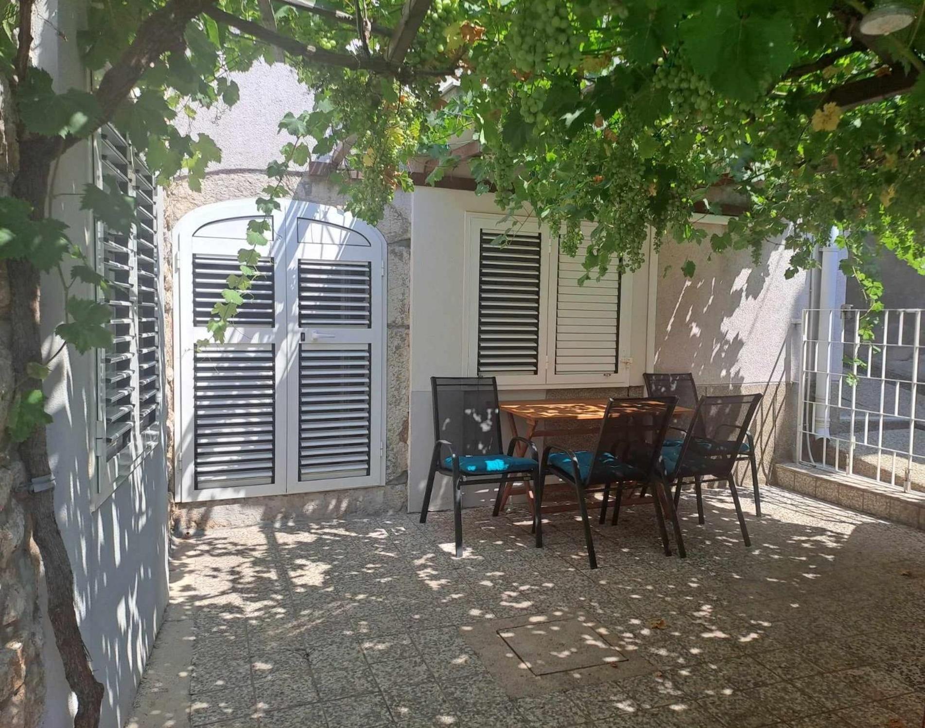 Greta Apartment Vrbnik  Exterior photo